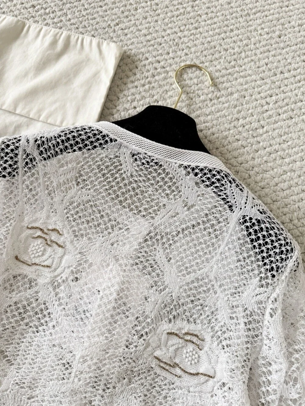 Chanel White Lace Cropped Knitting Cardigan Sweater